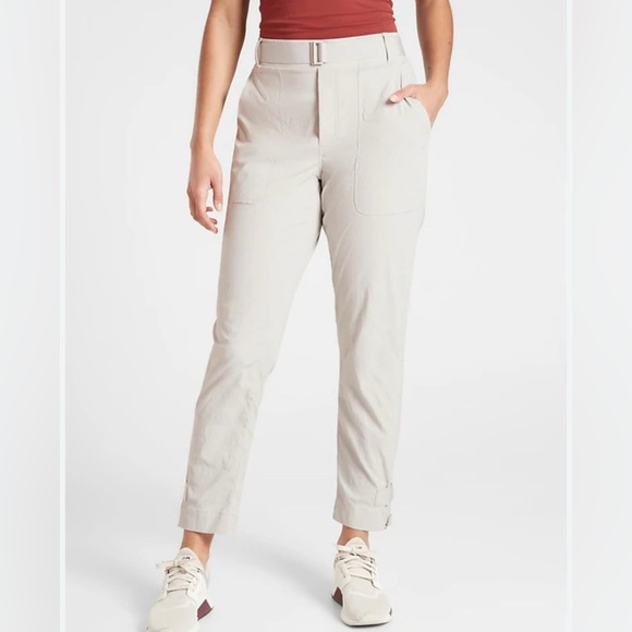 Athleta Women’s Trekkie Belted Pant Birch Grey Sz 6 - Picture 1 of 16